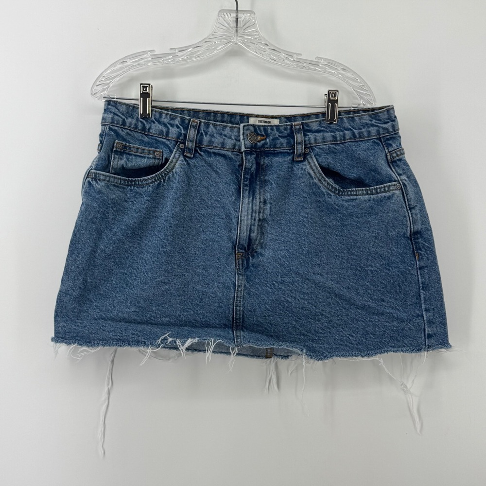 Cotton On Denim Mini Skirt Medium Wash Raw Hem Mid Rise Size 32
